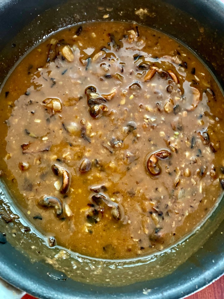 Small-batch mushroom gravy